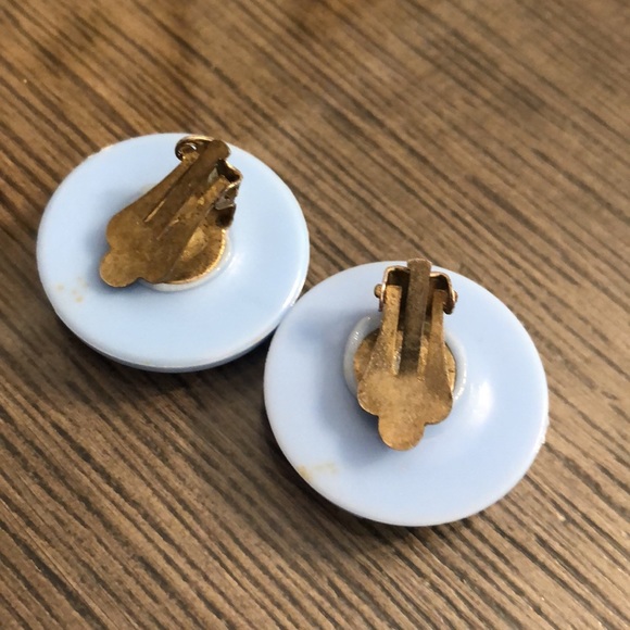 Vintage Clip Earrings Two Tone Blue Plastic Circle Button Earrings - Picture 4 of 9